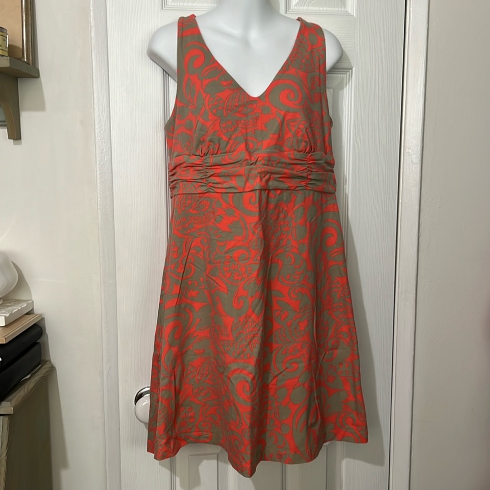 Stretchy & flattering Tommy Bahama dress!!!